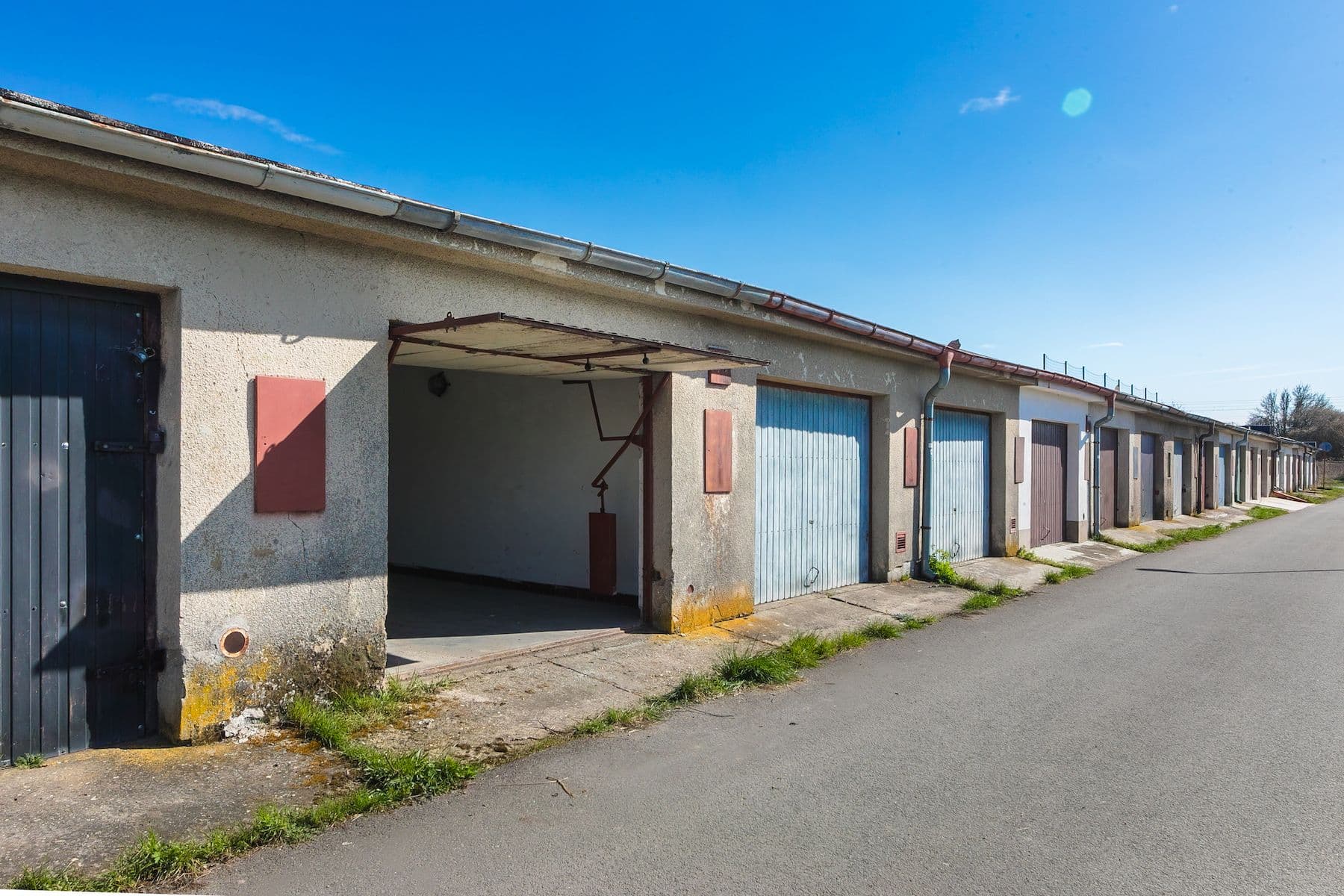 Prodej garáže 22 m², Sadská, Středočeský kraj Prodej garáže 22 m², Sadská, Středočeský kraj