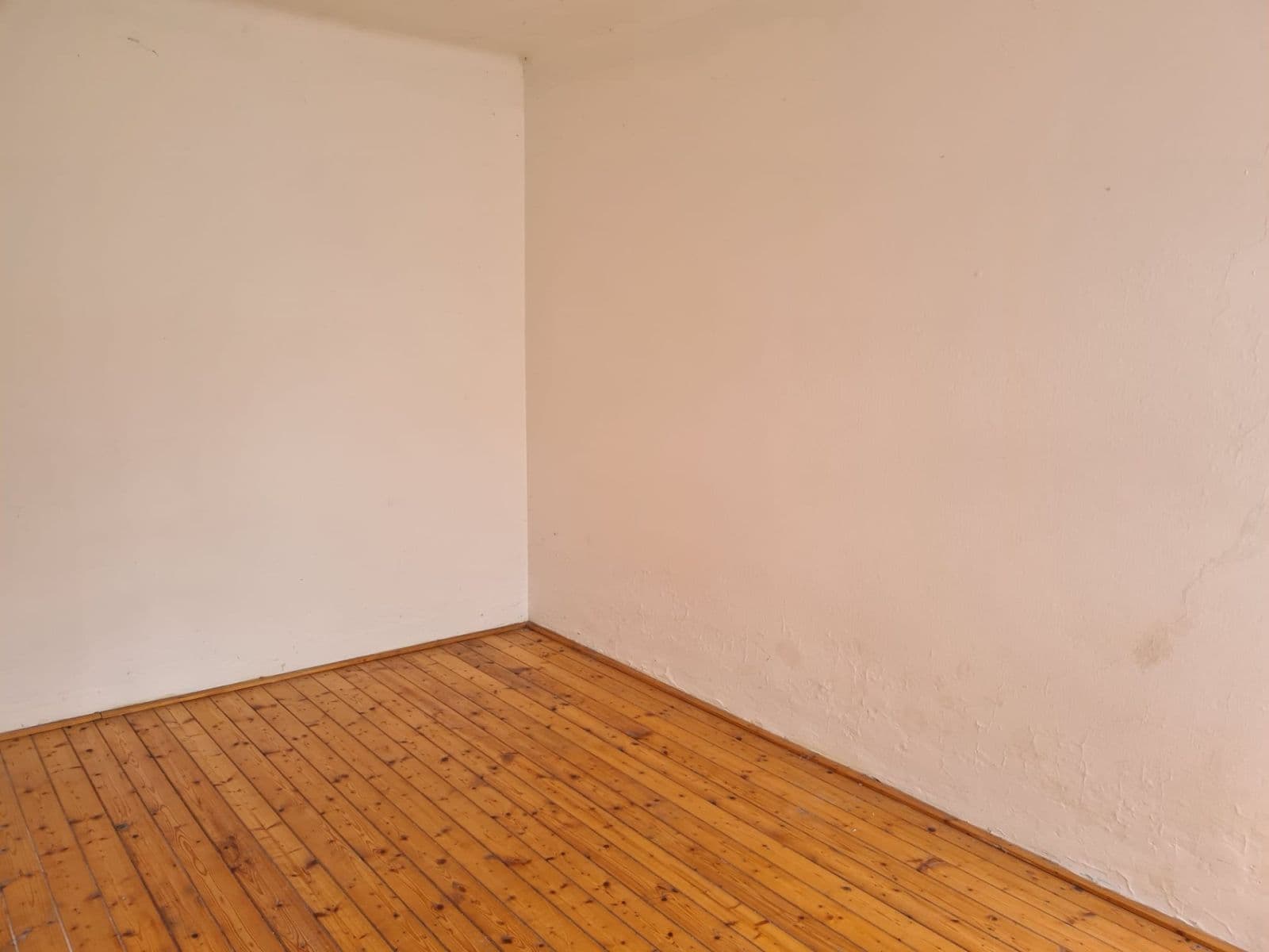 Prodej domu 60 m², pozemek 3.106 m², Štefánikova, Bojkovice, Zlínský kraj Prodej domu 60 m², pozemek 3.106 m², Štefánikova, Bojkovice, Zlínský kraj