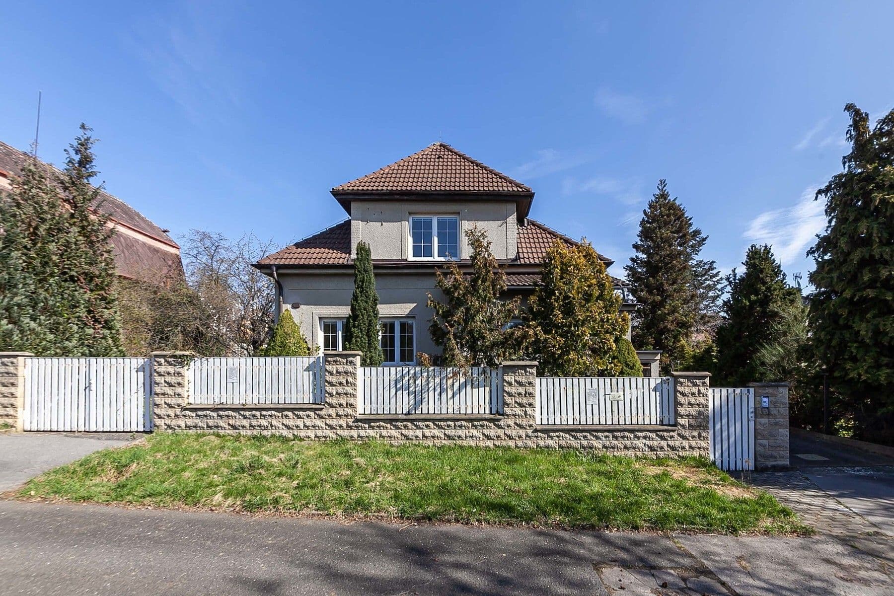 Prodej domu 142 m², pozemek 741 m², Církvičná, Praha, Praha Prodej domu 142 m², pozemek 741 m², Církvičná, Praha, Praha