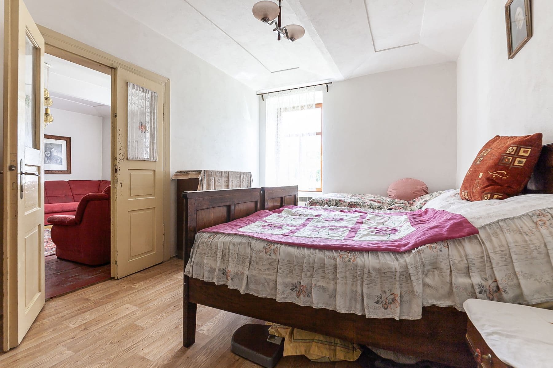 Prodej domu 147 m², pozemek 6.131 m², Dolní Kralovice, Středočeský kraj Prodej domu 147 m², pozemek 6.131 m², Dolní Kralovice, Středočeský kraj