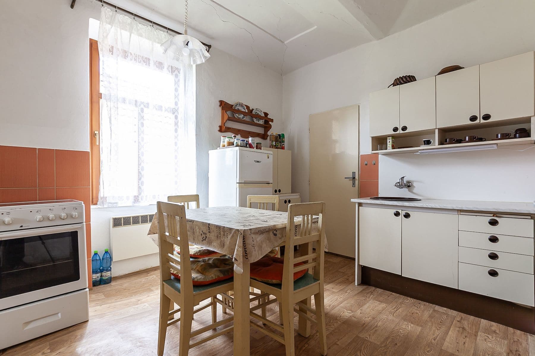 Prodej domu 147 m², pozemek 6.131 m², Dolní Kralovice, Středočeský kraj Prodej domu 147 m², pozemek 6.131 m², Dolní Kralovice, Středočeský kraj