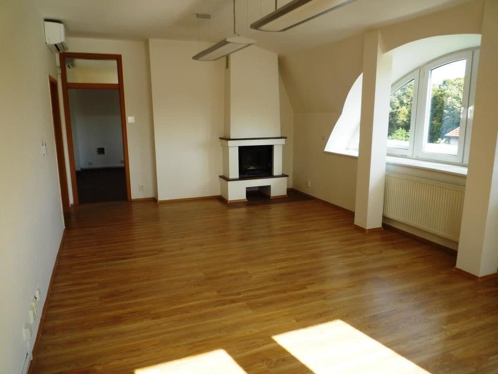 Pronájem bytu 4+1 129 m², Medkova, Praha, Praha Pronájem bytu 4+1 129 m², Medkova, Praha, Praha