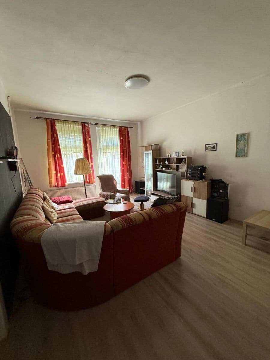 Pronájem bytu 2+1 95 m², Mostecká, Teplice, Ústecký kraj Pronájem bytu 2+1 95 m², Mostecká, Teplice, Ústecký kraj