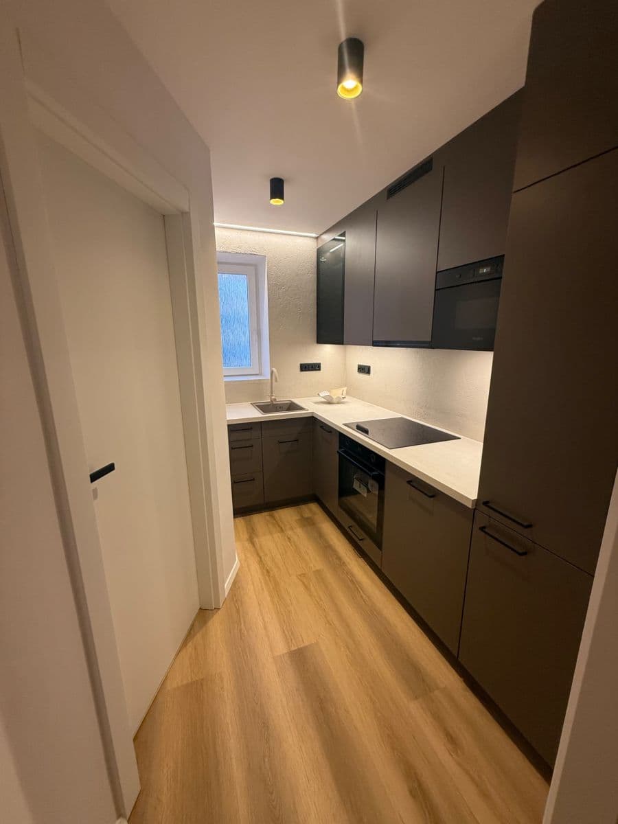 Prodej bytu 3+1 55 m², Havlíčkova, Valašské Meziříčí, Zlínský kraj Prodej bytu 3+1 55 m², Havlíčkova, Valašské Meziříčí, Zlínský kraj