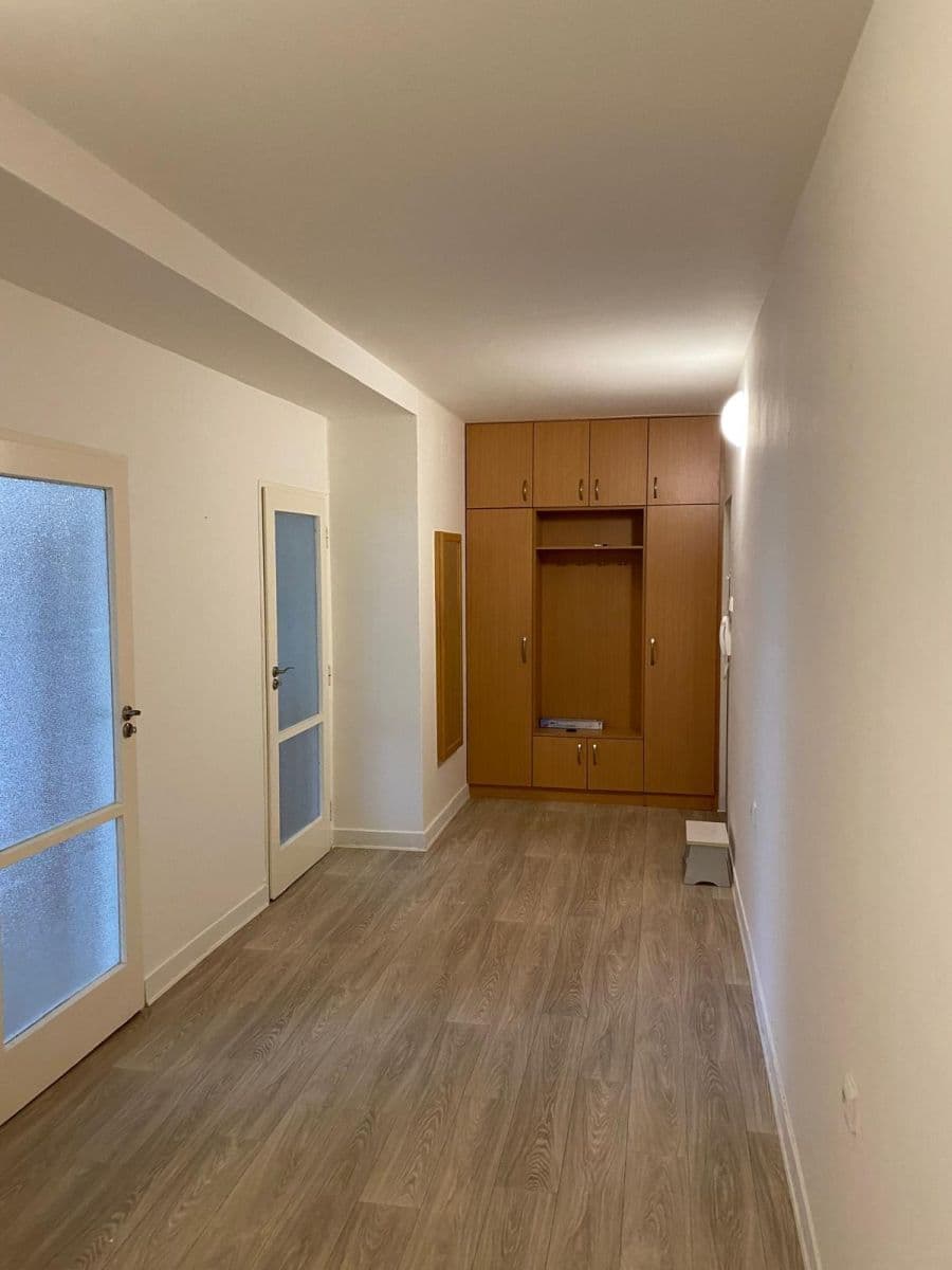 Pronájem bytu 2+1 60 m², Renneská třída, Brno, Jihomoravský kraj Pronájem bytu 2+1 60 m², Renneská třída, Brno, Jihomoravský kraj