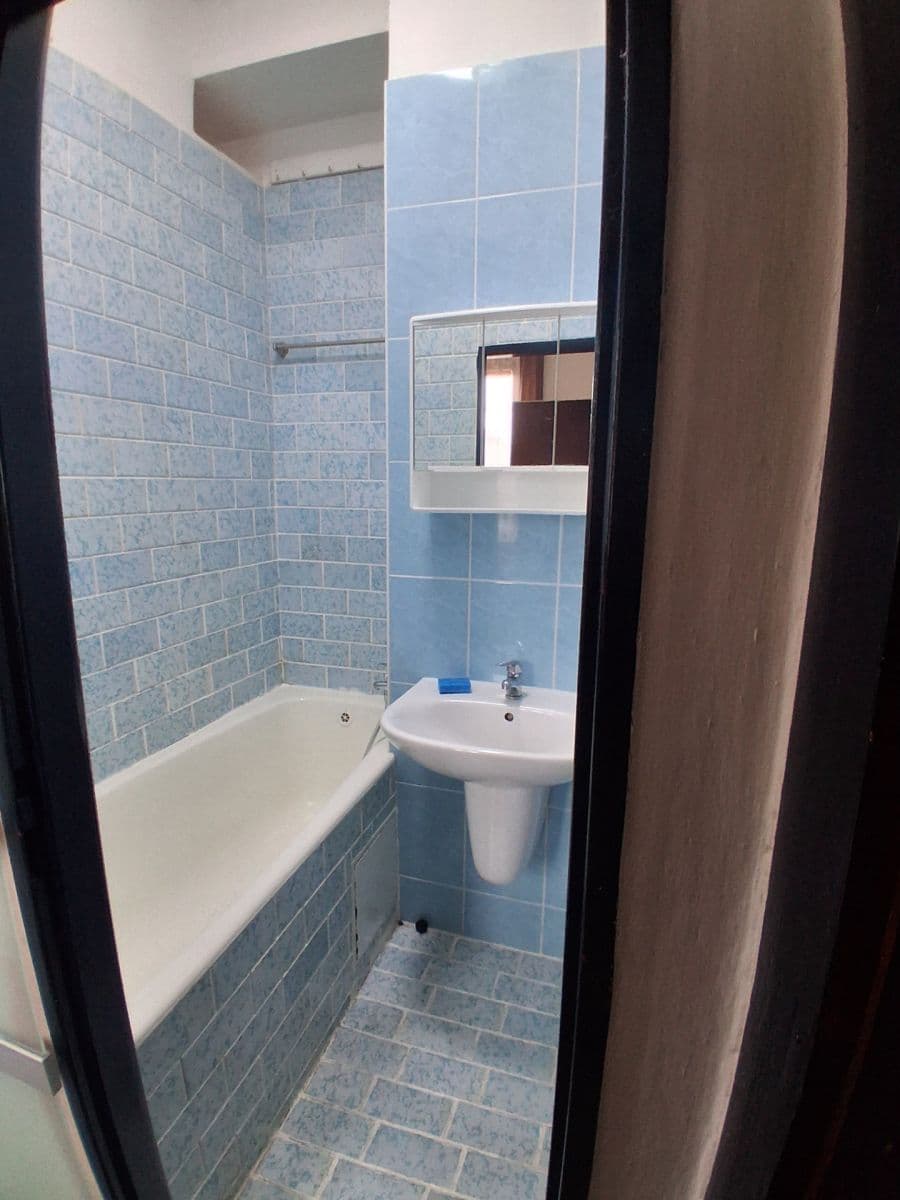 Pronájem bytu 2+1 40 m², 5. května, Říčany, Středočeský kraj Pronájem bytu 2+1 40 m², 5. května, Říčany, Středočeský kraj