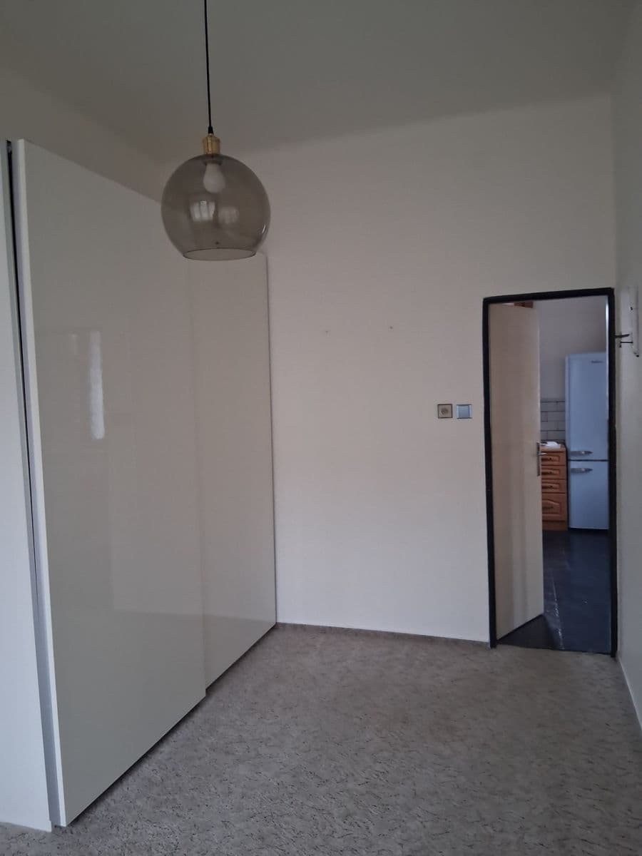 Pronájem bytu 2+1 40 m², 5. května, Říčany, Středočeský kraj Pronájem bytu 2+1 40 m², 5. května, Říčany, Středočeský kraj