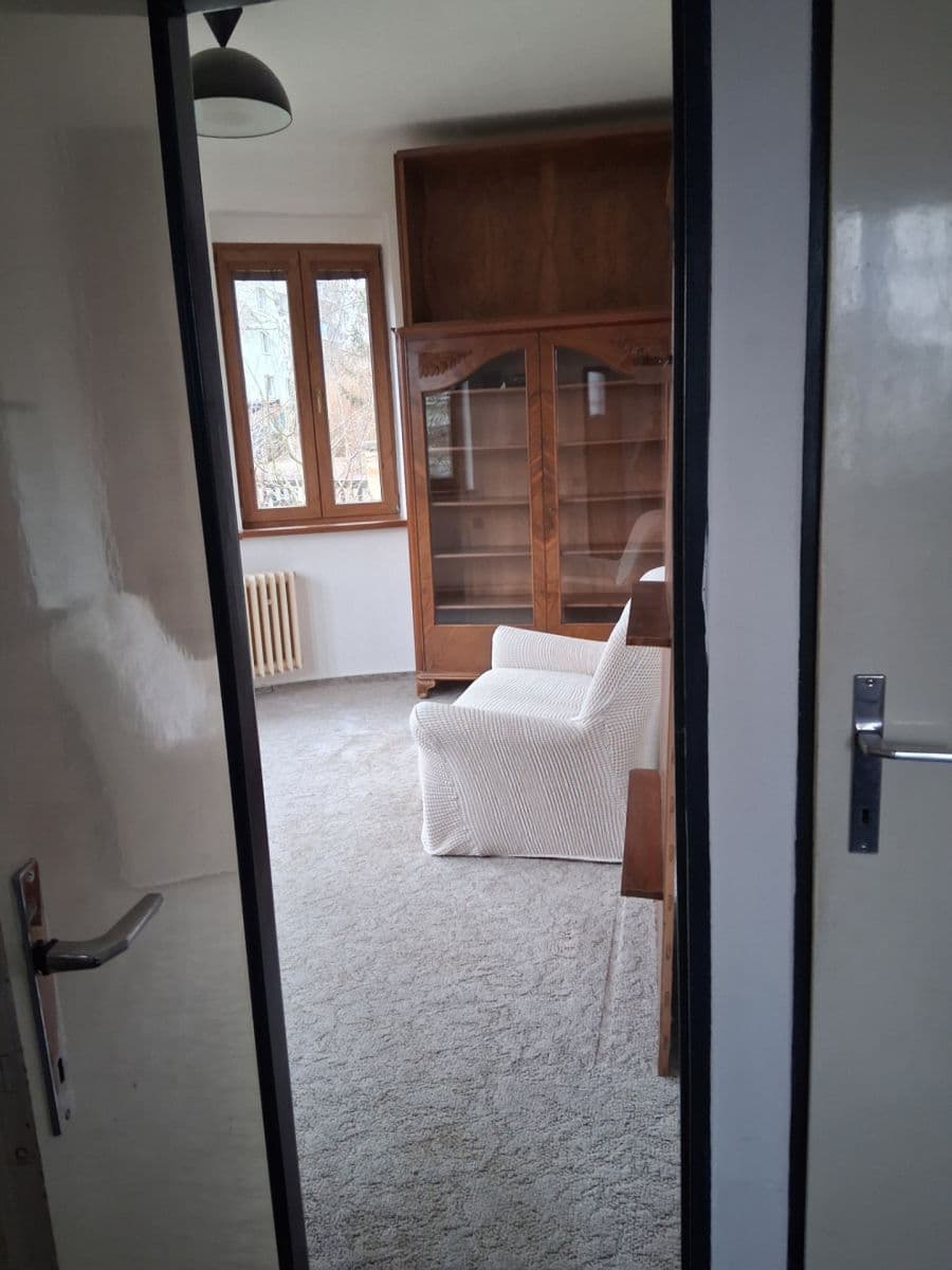 Pronájem bytu 2+1 40 m², 5. května, Říčany, Středočeský kraj Pronájem bytu 2+1 40 m², 5. května, Říčany, Středočeský kraj