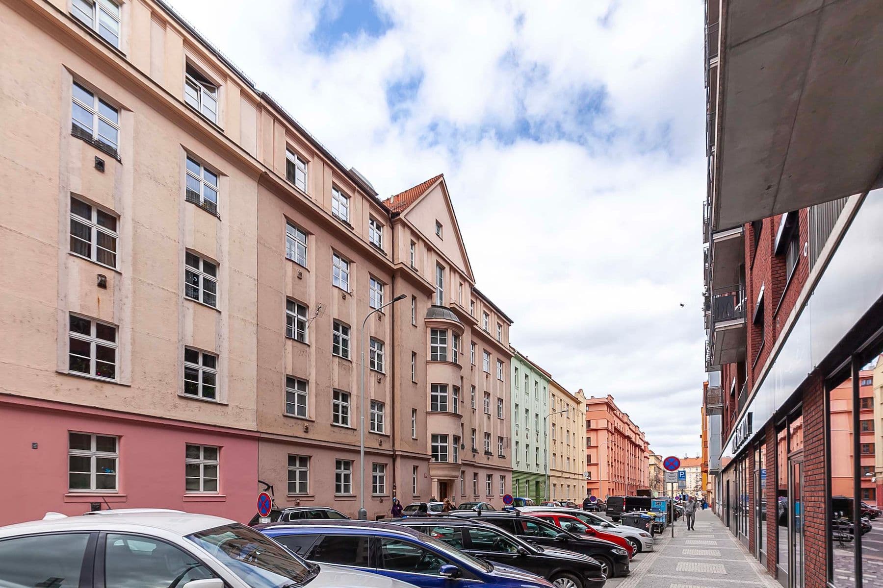 Prodej bytu 1+1 58 m², V Háji, Praha, Praha Prodej bytu 1+1 58 m², V Háji, Praha, Praha