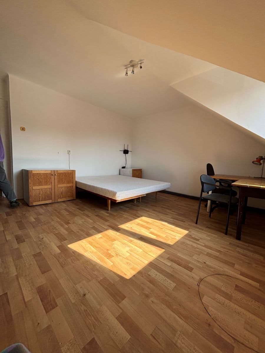 Pronájem bytu 3+1 100 m², Braškovská, Praha, Praha Pronájem bytu 3+1 100 m², Braškovská, Praha, Praha