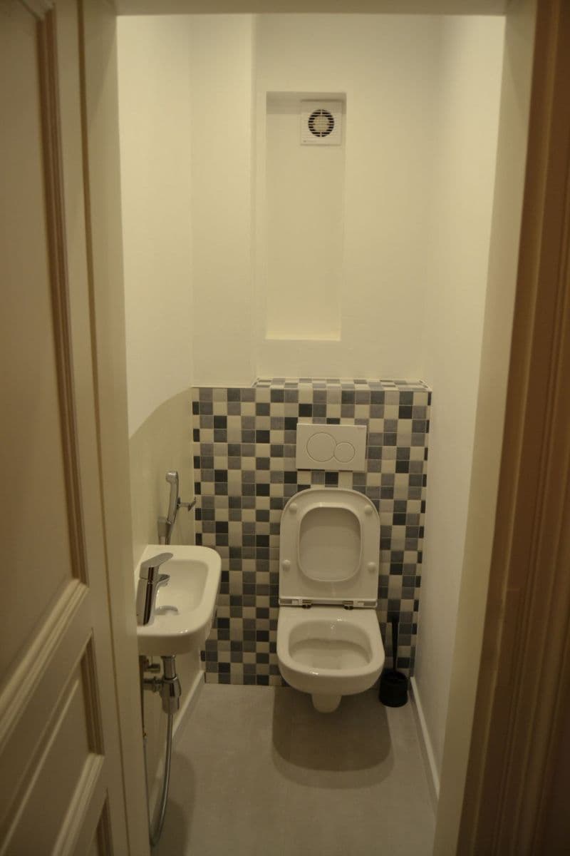 Pronájem bytu 2+1 70 m², Korunovační, Praha, Praha Pronájem bytu 2+1 70 m², Korunovační, Praha, Praha