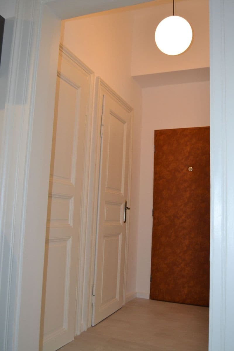 Pronájem bytu 2+1 70 m², Korunovační, Praha, Praha Pronájem bytu 2+1 70 m², Korunovační, Praha, Praha