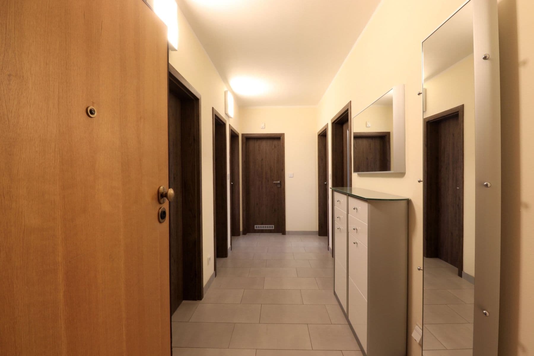 Pronájem bytu 4+kk 114 m², K Haltýři, Praha, Praha Pronájem bytu 4+kk 114 m², K Haltýři, Praha, Praha