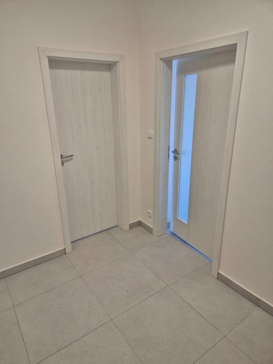 Pronájem bytu 1+kk 37 m², Pražská, Kolín, Středočeský kraj Pronájem bytu 1+kk 37 m², Pražská, Kolín, Středočeský kraj