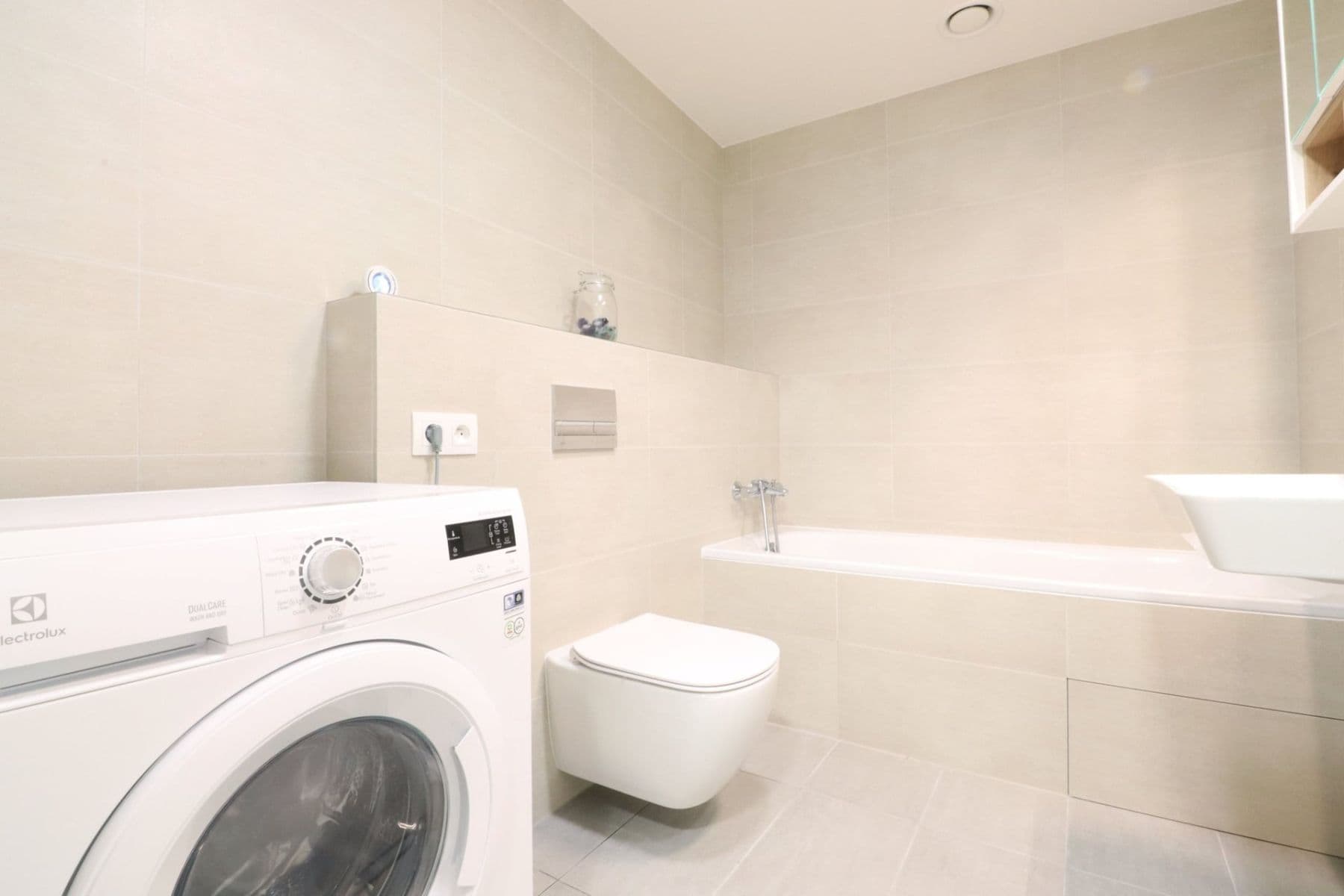 Pronájem bytu 1+kk 40 m², Vorařská, Praha, Praha Pronájem bytu 1+kk 40 m², Vorařská, Praha, Praha