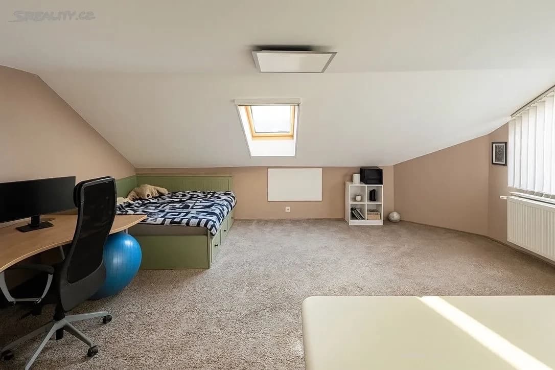 Prodej domu 396 m², pozemek 660 m², Karla Čapka, Chomutov, Ústecký kraj Prodej domu 396 m², pozemek 660 m², Karla Čapka, Chomutov, Ústecký kraj