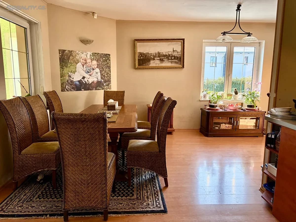 Prodej domu 396 m², pozemek 660 m², Karla Čapka, Chomutov, Ústecký kraj Prodej domu 396 m², pozemek 660 m², Karla Čapka, Chomutov, Ústecký kraj