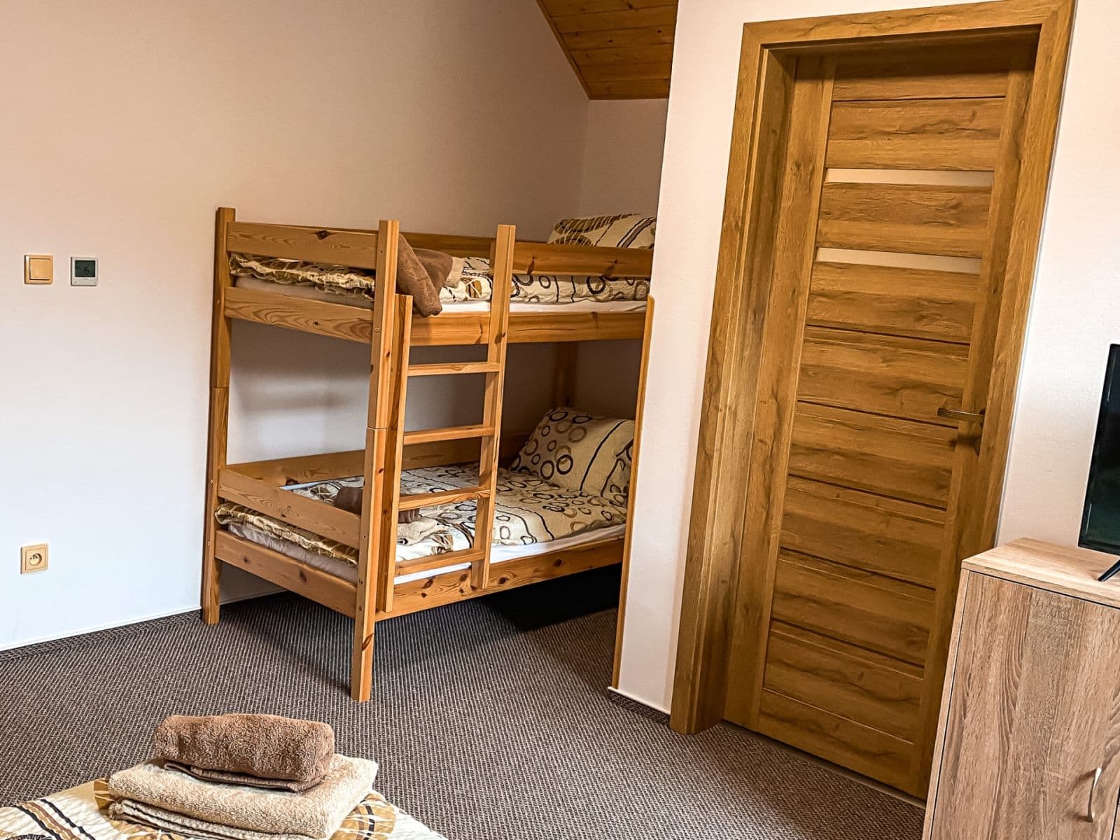 Prodej chaty, chalupy 167 m², pozemek 1.484 m², Žacléř, Královéhradecký kraj Prodej chaty, chalupy 167 m², pozemek 1.484 m², Žacléř, Královéhradecký kraj