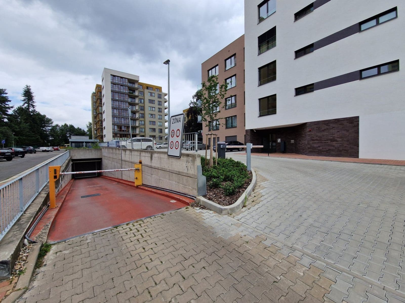 Pronájem bytu 3+kk 87 m², K Červenému vrchu, Praha, Praha Pronájem bytu 3+kk 87 m², K Červenému vrchu, Praha, Praha