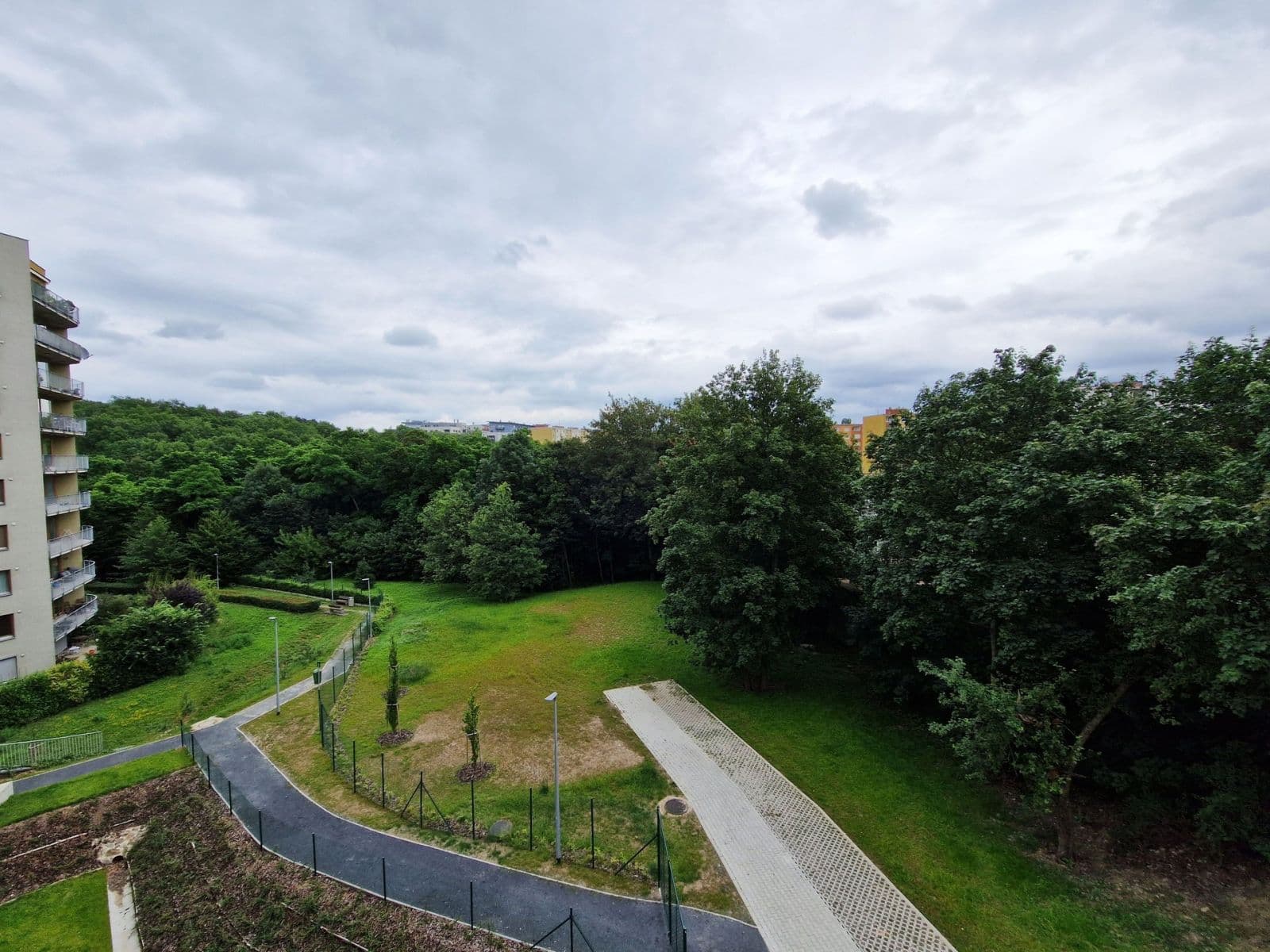 Pronájem bytu 3+kk 87 m², K Červenému vrchu, Praha, Praha Pronájem bytu 3+kk 87 m², K Červenému vrchu, Praha, Praha