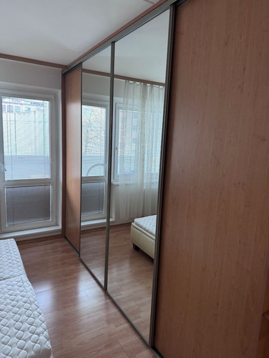 Pronájem bytu 2+1 67 m², Mirotická, Praha, Praha Pronájem bytu 2+1 67 m², Mirotická, Praha, Praha