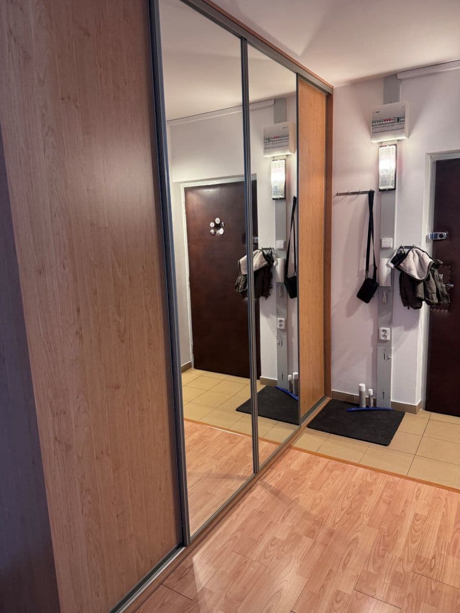 Pronájem bytu 2+1 67 m², Mirotická, Praha, Praha Pronájem bytu 2+1 67 m², Mirotická, Praha, Praha