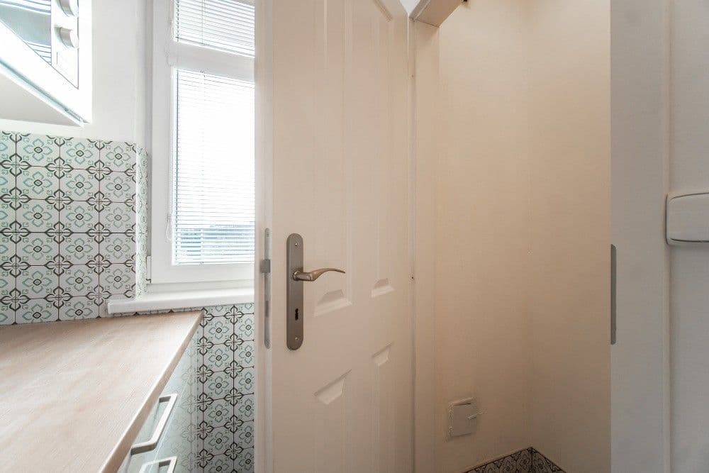 Pronájem bytu 2+kk 53 m², Vladivostocká, Praha, Praha Pronájem bytu 2+kk 53 m², Vladivostocká, Praha, Praha