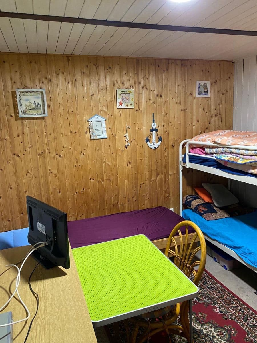 Prodej chaty, chalupy 48 m², pozemek 1.156 m², V Podskalí, Zadní Třebaň, Středočeský kraj Prodej chaty, chalupy 48 m², pozemek 1.156 m², V Podskalí, Zadní Třebaň, Středočeský kraj