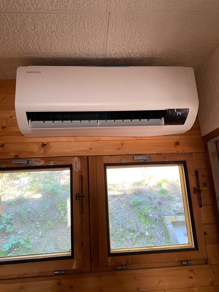 Prodej chaty, chalupy 48 m², pozemek 1.156 m², V Podskalí, Zadní Třebaň, Středočeský kraj Prodej chaty, chalupy 48 m², pozemek 1.156 m², V Podskalí, Zadní Třebaň, Středočeský kraj