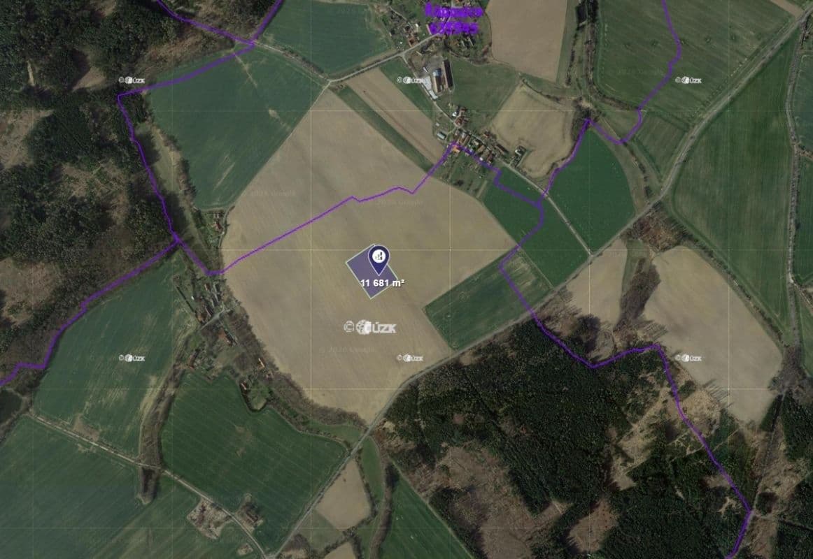 Prodej pozemku 11.681 m², Golčův Jeníkov, Kraj Vysočina Prodej pozemku 11.681 m², Golčův Jeníkov, Kraj Vysočina