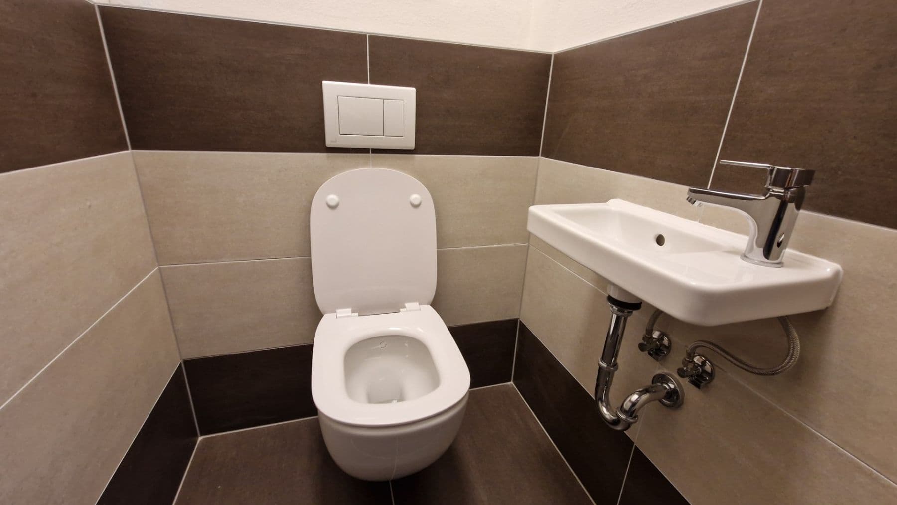 Pronájem bytu 2+kk 55 m², Studentská, Plzeň, Plzeňský kraj Pronájem bytu 2+kk 55 m², Studentská, Plzeň, Plzeňský kraj