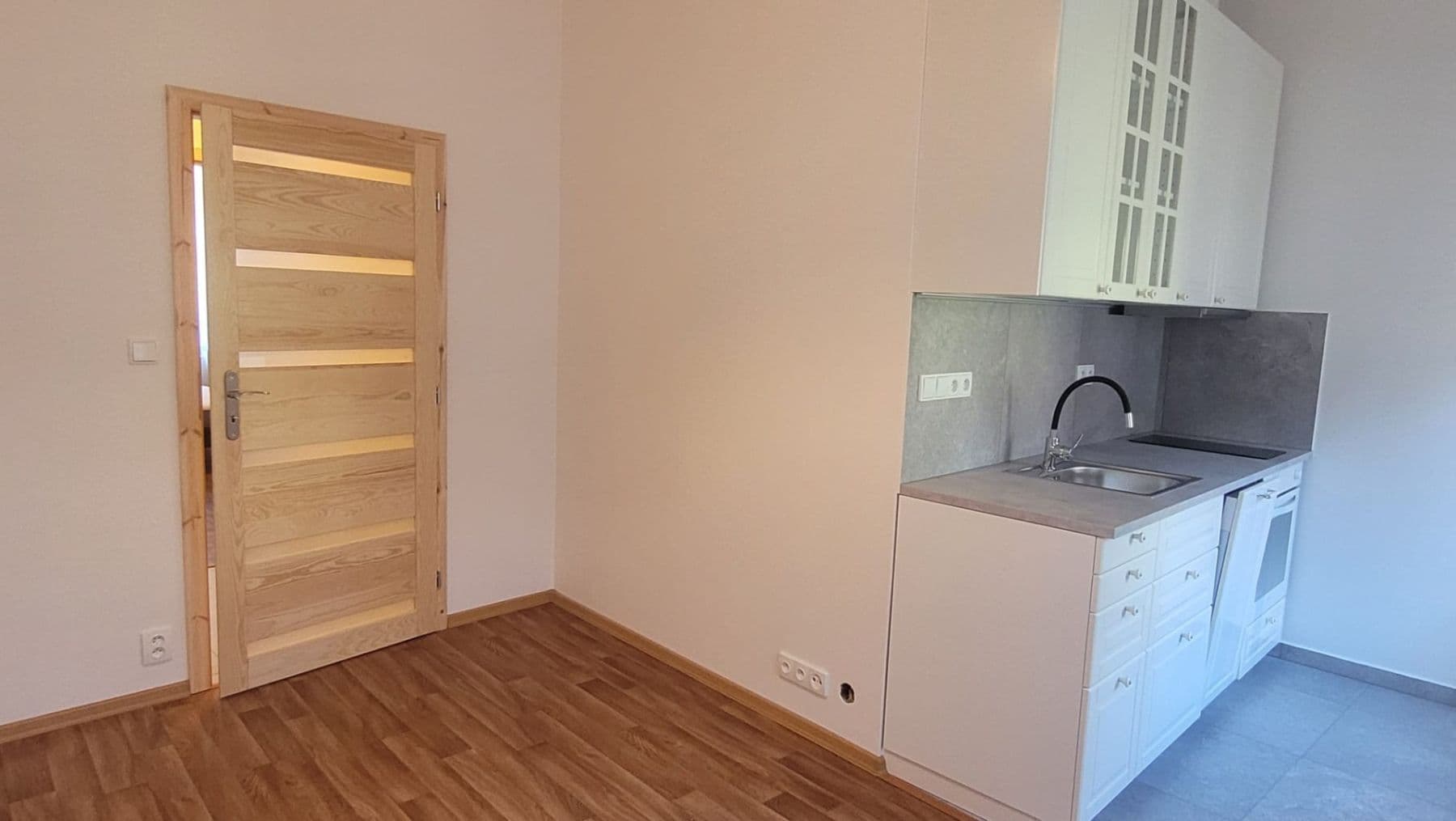 Pronájem bytu 2+kk 38 m², Holečkova, Praha, Praha Pronájem bytu 2+kk 38 m², Holečkova, Praha, Praha