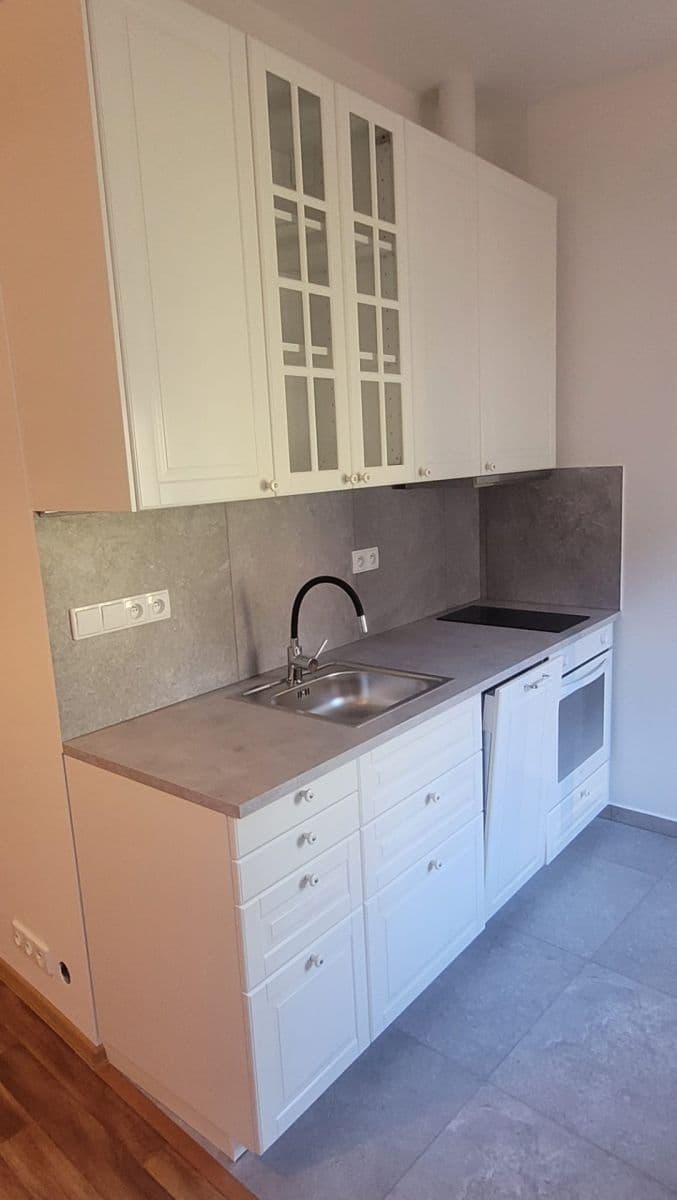 Pronájem bytu 2+kk 38 m², Holečkova, Praha, Praha Pronájem bytu 2+kk 38 m², Holečkova, Praha, Praha