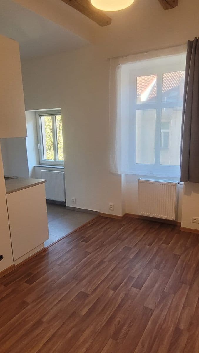 Pronájem bytu 2+kk 38 m², Holečkova, Praha, Praha Pronájem bytu 2+kk 38 m², Holečkova, Praha, Praha