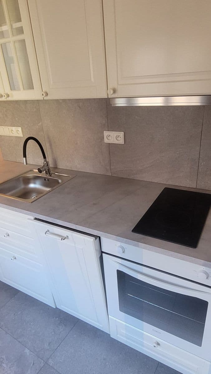 Pronájem bytu 2+kk 38 m², Holečkova, Praha, Praha Pronájem bytu 2+kk 38 m², Holečkova, Praha, Praha