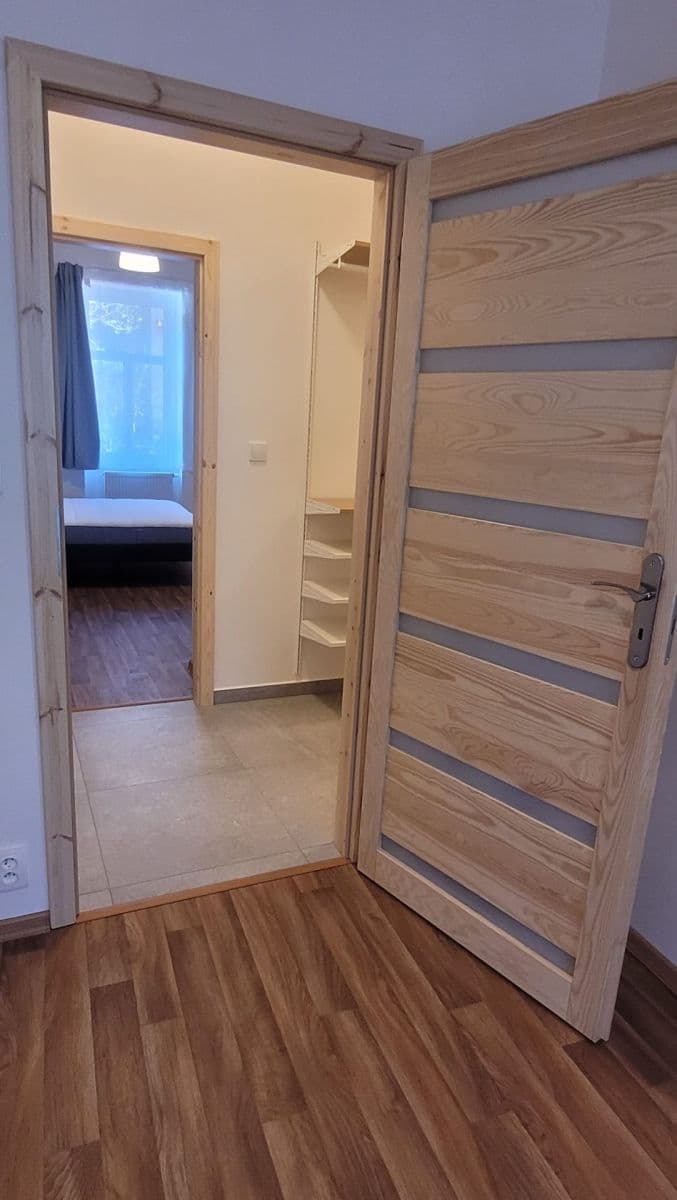 Pronájem bytu 2+kk 38 m², Holečkova, Praha, Praha Pronájem bytu 2+kk 38 m², Holečkova, Praha, Praha