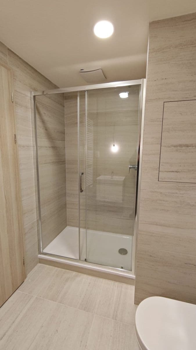 Pronájem bytu 1+kk 35 m², Bukačova, Praha, Praha Pronájem bytu 1+kk 35 m², Bukačova, Praha, Praha