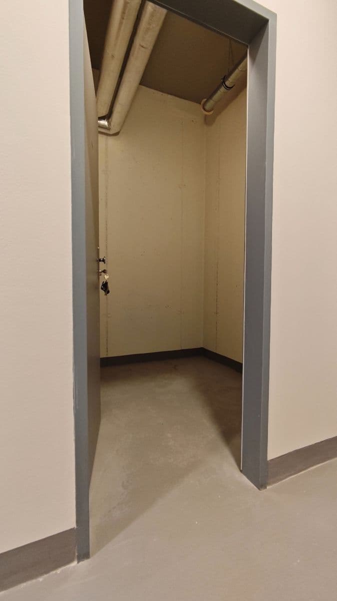 Pronájem bytu 1+kk 35 m², Poděbradská, Praha, Praha Pronájem bytu 1+kk 35 m², Poděbradská, Praha, Praha