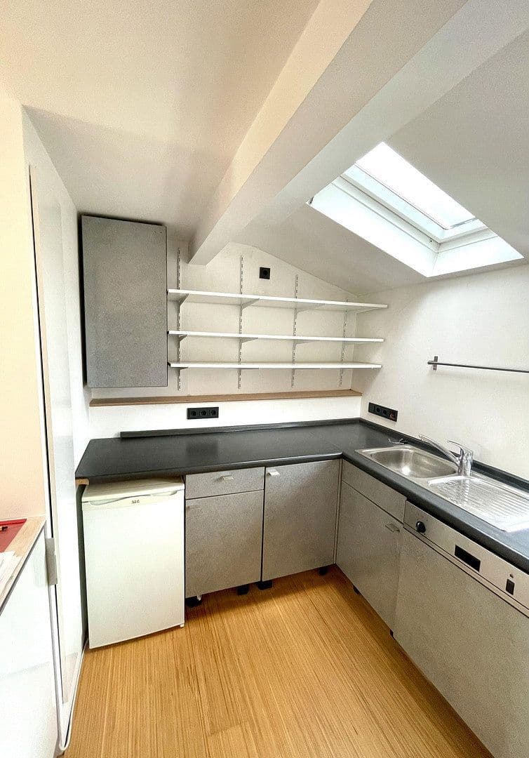 Prodej bytu 3+1 42 m², Darmstadt, Hessen Prodej bytu 3+1 42 m², Darmstadt, Hessen