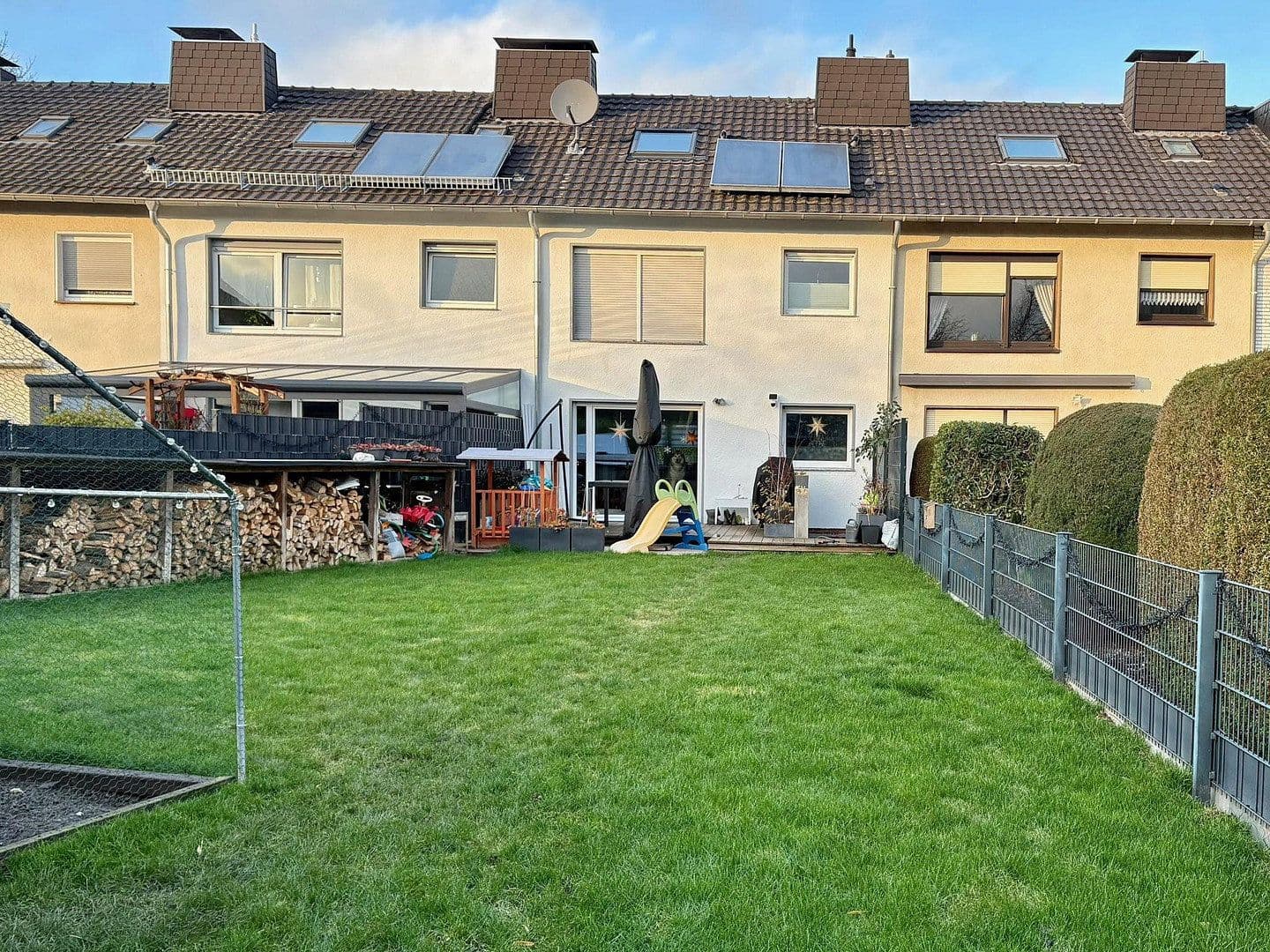 Prodej domu 89 m², pozemek 271 m², Bochum, Severní Porýní-Vestfálsko Prodej domu 89 m², pozemek 271 m², Bochum, Severní Porýní-Vestfálsko