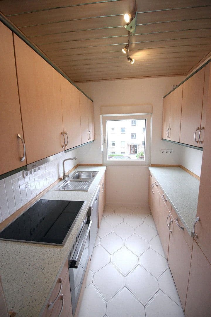 Pronájem bytu 3+1 65 m², Adolf-Friedrich-Straße 29, Troisdorf, Severní Porýní-Vestfálsko Pronájem bytu 3+1 65 m², Adolf-Friedrich-Straße 29, Troisdorf, Severní Porýní-Vestfálsko