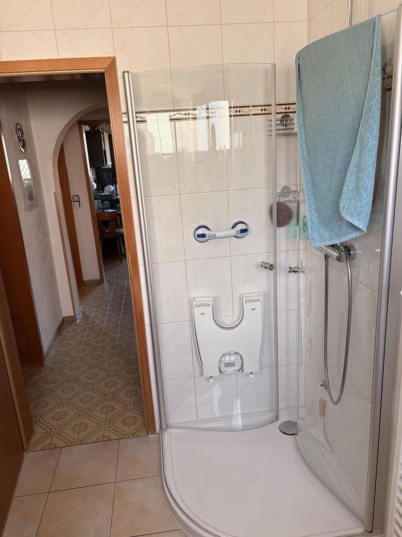 Prodej domu 165 m², pozemek 800 m², Friedrich-Ebert-Str. 40, Schiffweiler, Země Sársko Prodej domu 165 m², pozemek 800 m², Friedrich-Ebert-Str. 40, Schiffweiler, Země Sársko