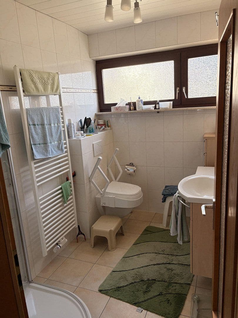 Prodej domu 165 m², pozemek 800 m², Friedrich-Ebert-Str. 40, Schiffweiler, Země Sársko Prodej domu 165 m², pozemek 800 m², Friedrich-Ebert-Str. 40, Schiffweiler, Země Sársko