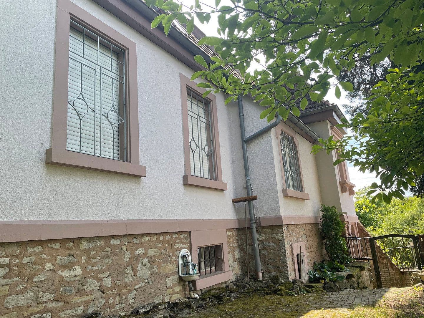Prodej domu 214 m², pozemek 5.755 m², Gersheim, Země Sársko Prodej domu 214 m², pozemek 5.755 m², Gersheim, Země Sársko