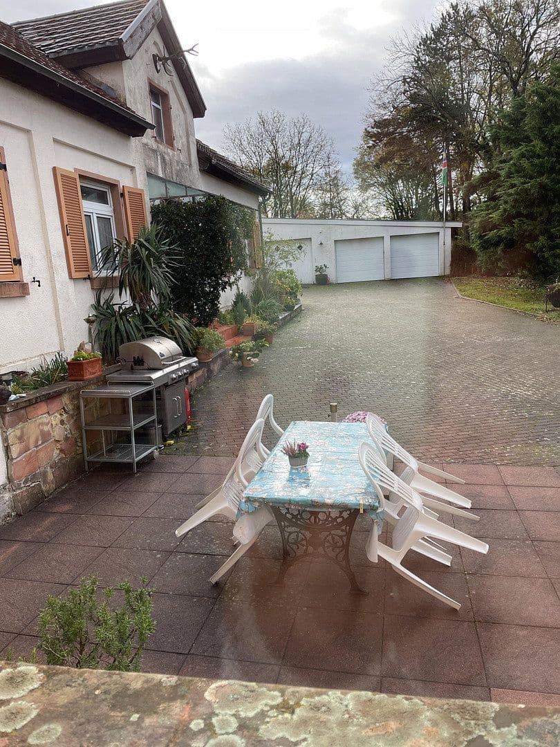 Prodej domu 214 m², pozemek 8.000 m², Gersheim, Země Sársko Prodej domu 214 m², pozemek 8.000 m², Gersheim, Země Sársko