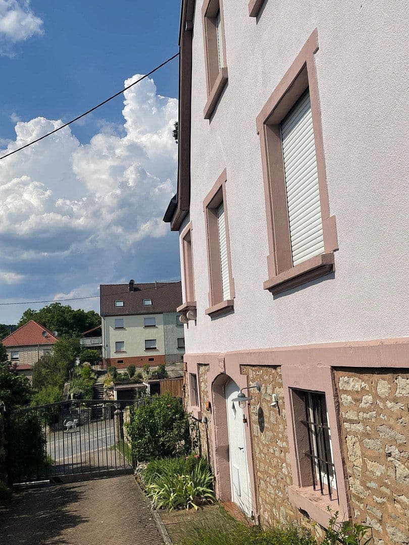 Prodej domu 214 m², pozemek 5.755 m², Gersheim, Země Sársko Prodej domu 214 m², pozemek 5.755 m², Gersheim, Země Sársko