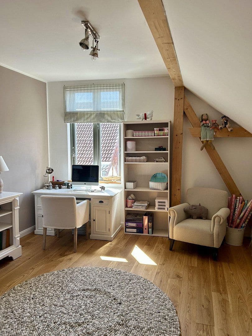 Prodej domu 270 m², pozemek 730 m², Meldorf, Šlesvicko-Holštýnsko Prodej domu 270 m², pozemek 730 m², Meldorf, Šlesvicko-Holštýnsko