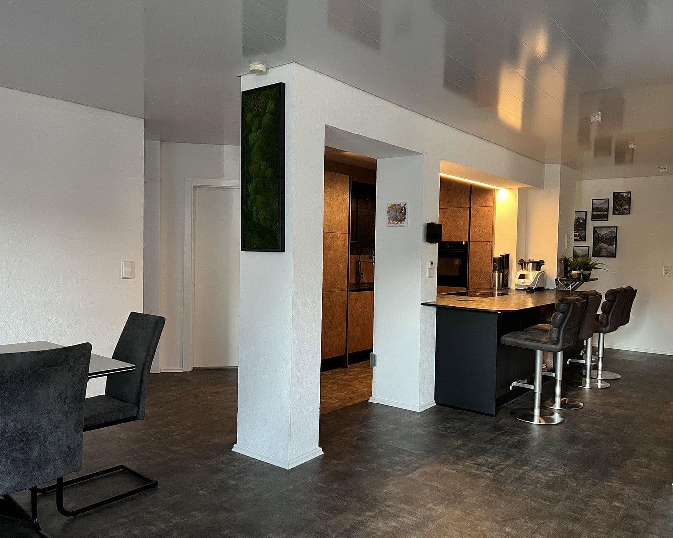 Prodej bytu 5+1 120 m², Winnenden, Bádensko-Württembersko Prodej bytu 5+1 120 m², Winnenden, Bádensko-Württembersko