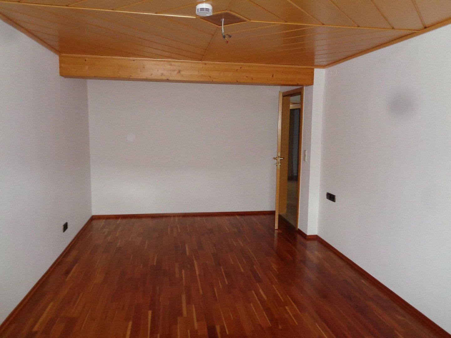 Pronájem bytu 3+kk 93 m², Sulz am Neckar, Bádensko-Württembersko Pronájem bytu 3+kk 93 m², Sulz am Neckar, Bádensko-Württembersko