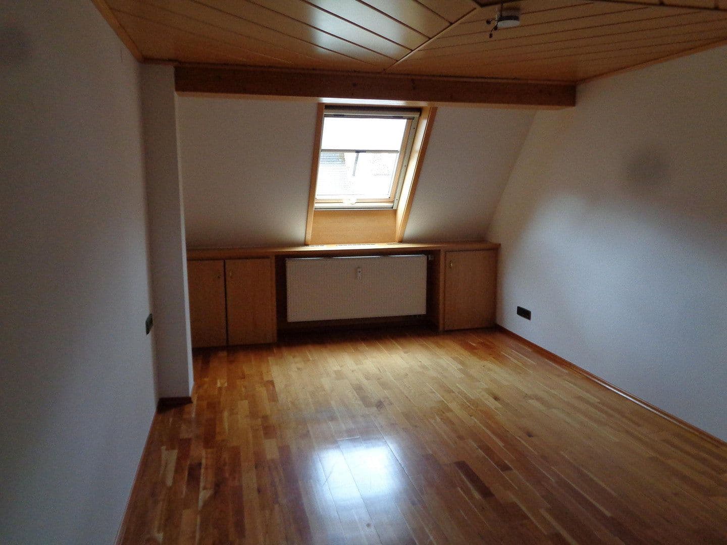 Pronájem bytu 3+kk 93 m², Sulz am Neckar, Bádensko-Württembersko Pronájem bytu 3+kk 93 m², Sulz am Neckar, Bádensko-Württembersko